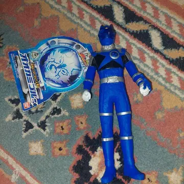 파란 슈퍼히어로 늑대 블루