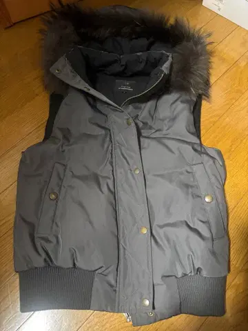 Vingt-trois 그레이 다운 자켓 38