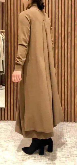 Demi-Luxe BEAMS 백 플레어 터틀넥 원피스