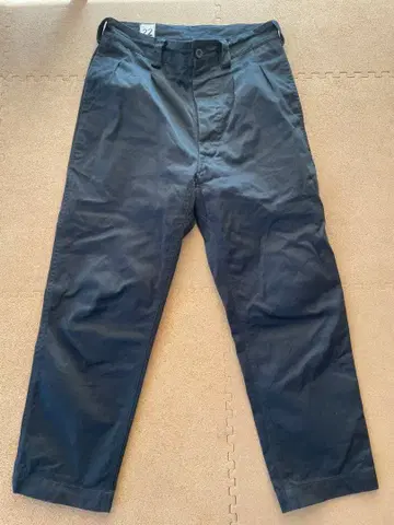 [새상품급] WAIPER.inc M-52 투 턱 웨폰 테이퍼드 치노 S