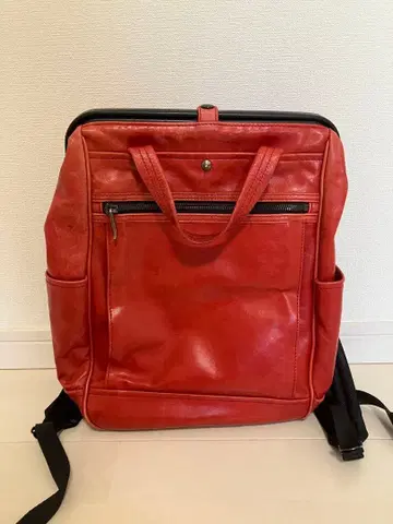 가죽 백팩 빨간색 ARTPHIRE