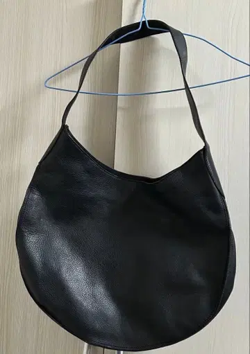 새상품급 BALLY 블랙 레더풍 숄더백 오피스 캐주얼