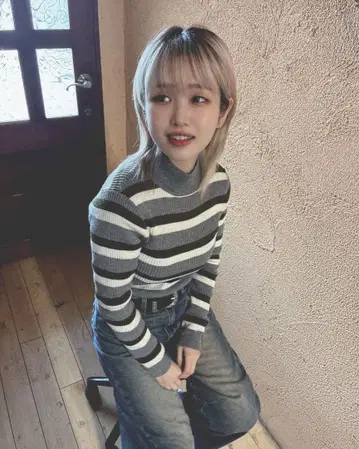 보더 니트 스웨터