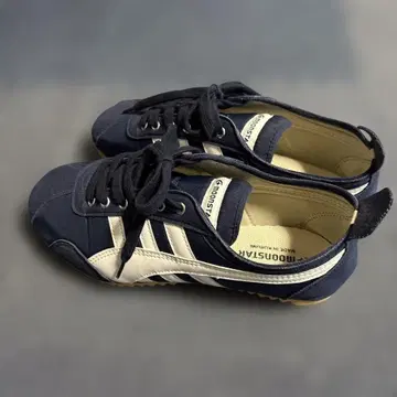 문스타 재규어 네이비 24cm