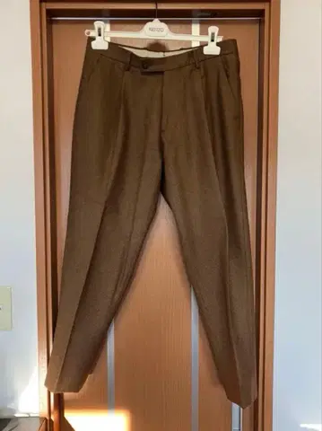 벨위치 울 팬츠 44 카노니코 원단