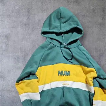 NUM 후드 부착 후드티 M 사이즈