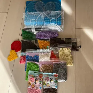 펄러비즈 세트 다색 비즈와 플레이트