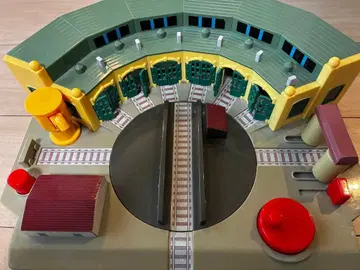 토미카 토마스 차고지