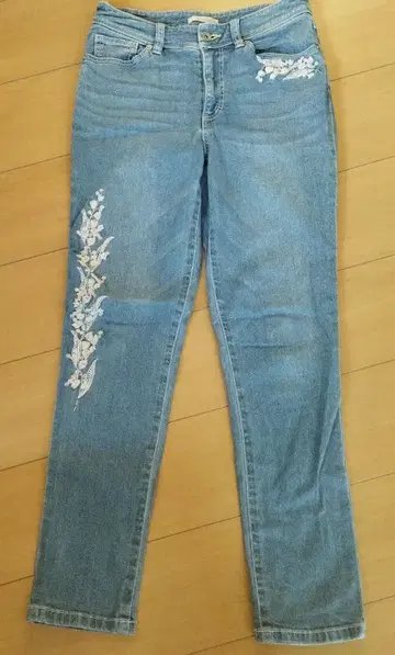 로즈 티아라 자수 라이트 블루 데님 40