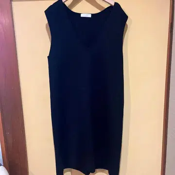 anysis 애니시스 니트 오버롤 스커트 블랙 사이즈 2