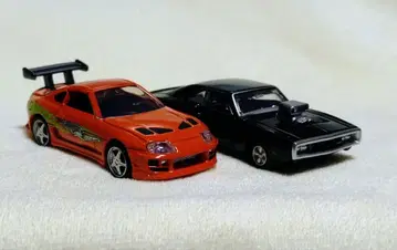 토미카 프리미엄 언리미티드 와이스피 수프라 & 차저 2대 세트