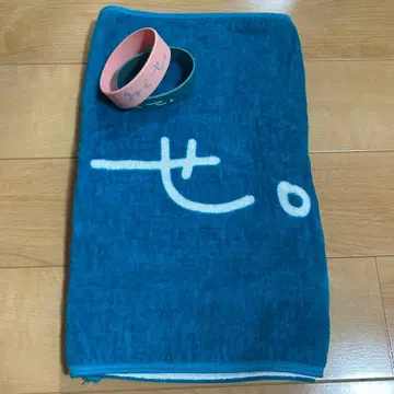 곱슬머리. 타월 러버밴드 2개