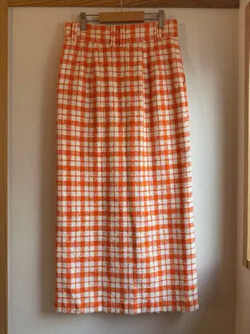 투모로우랜드 MACPHEE 팬시 체크 트위드 I 라인 롱 스커트