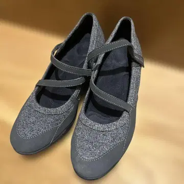 Hawkins Sport 그레이 스트랩 부착 신발