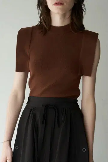 CLANE 스퀘어 슬리브 니트 탑스