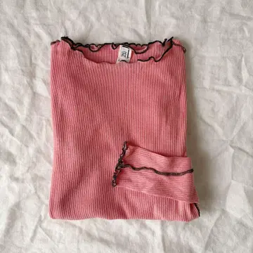 BASERANGE VEIN LONG SLEEVE 리브 상의