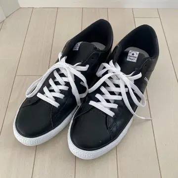 새상품 CONVERSE 컨버스 블랙 스니커즈 사이즈 28cm