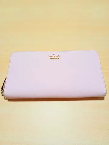 새상품급 케이트 스페이드 kate spade 라이트핑크 장지갑
