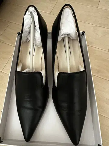 셀포드 비쥬 플랩 펌프스 사이즈 38