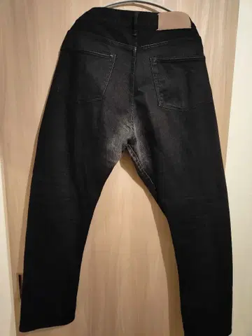 KURO HELVETICA 33 블랙