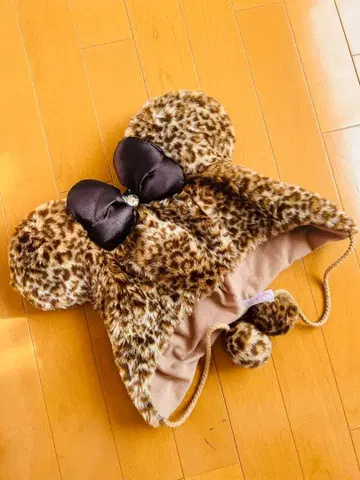 디즈니 미니 리본 레오파드 무늬 팬캡