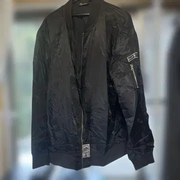 Black horse 점퍼 XXL 블랙