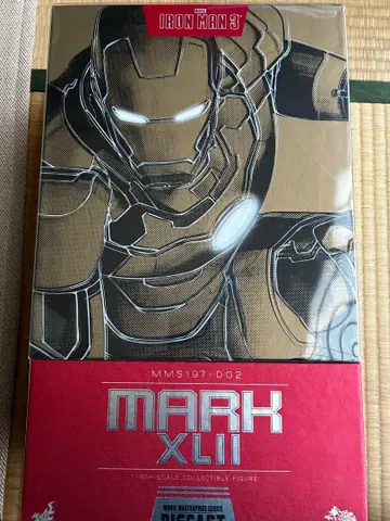 핫토이즈 아이언맨 마크42