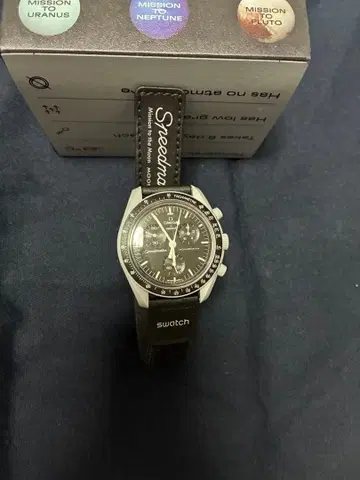 SWATCHXOMEGA mission to th moon