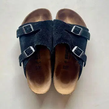 BIRKENSTOCK 블랙 샌들 37