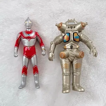 울트라맨과 킹조 소프트 비닐 피규어 세트