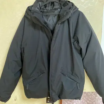 GU 후드 부착 블랙 자켓 M