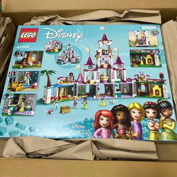 LEGO Disney Princess 성 세트 43205