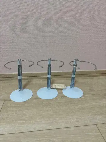 인형 스탠드 3개 세트 금속제 약 10cm