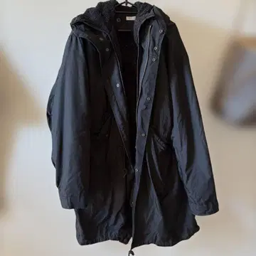 AMERICAN RAG CIE 블랙 모즈 코트