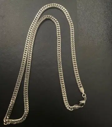 레다실마 목걸이