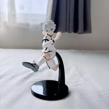 블루 록 나기 세이시로 피규어