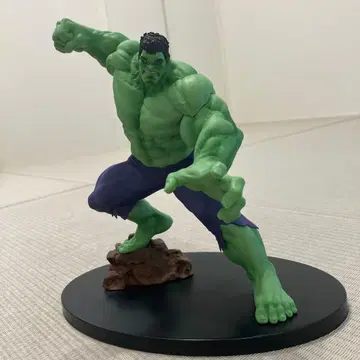 헐크 피규어 공격적인 포즈
