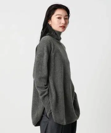 그레이 터틀넥 스웨터 긴팔