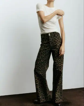 h&m 브라운 레오파드 데님 팬츠 34