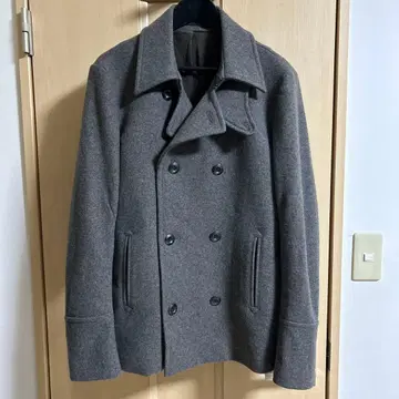 어태치먼트 피 코트