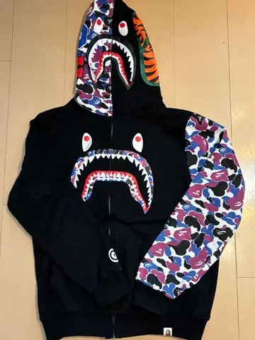 APE 샤크 후드티