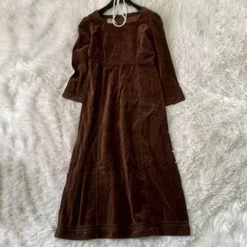 laura ashley 벨벳 롱 플레어 원피스 13호