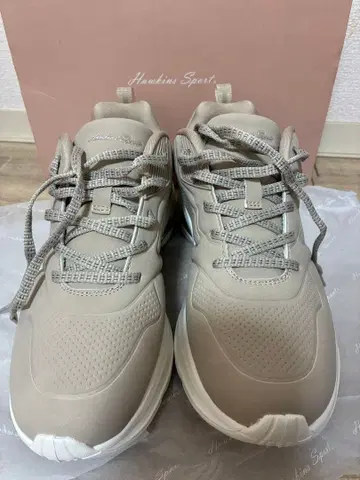 시착만 한 그레이 스포츠 슈즈 여성용 호킨스 스포츠