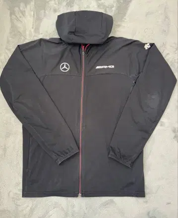 메르세데스-벤츠 AMG 데상트 자켓 블랙
