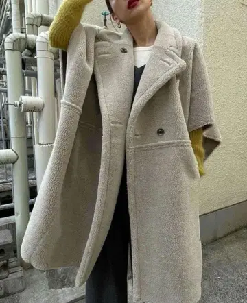 REVERSIBLE BOA PONCHO COAT AMERI vintage