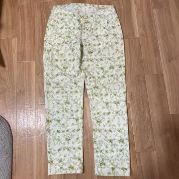 새상품급! 프랑슈리페 여성용 팬츠 토끼 패턴 화이트 사이즈 M