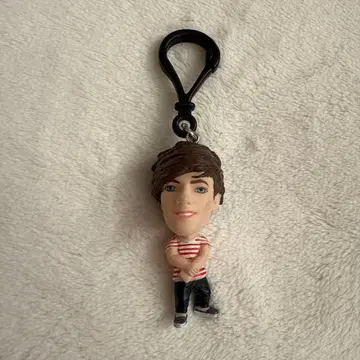 One Direction 루이 키링 미니 피규어