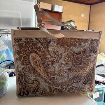 페이즐리 무늬 자수 토트백