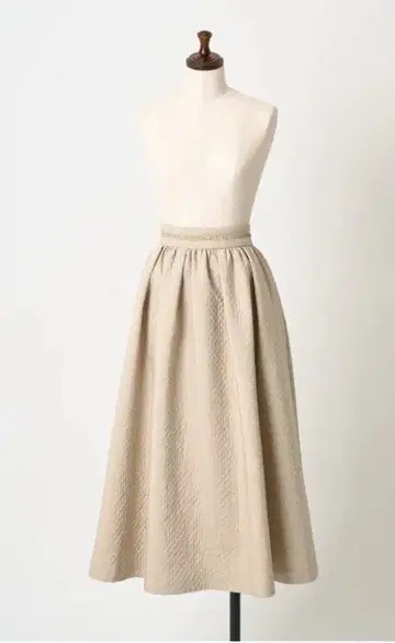 Maison Echlle 퀼팅 턱 개더 스커트 PS 베이지