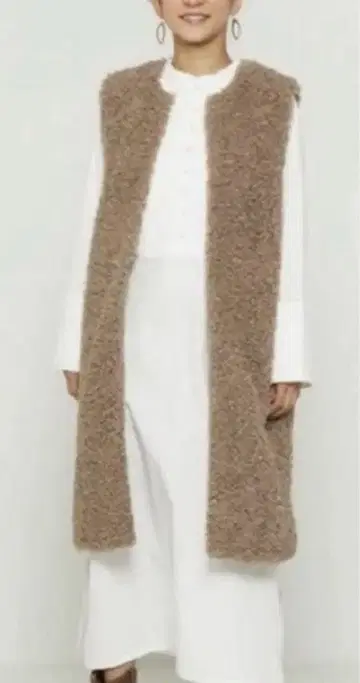 컨디션 최상 프릭스스토어 Freada 보아 롱 퍼 베스트 F